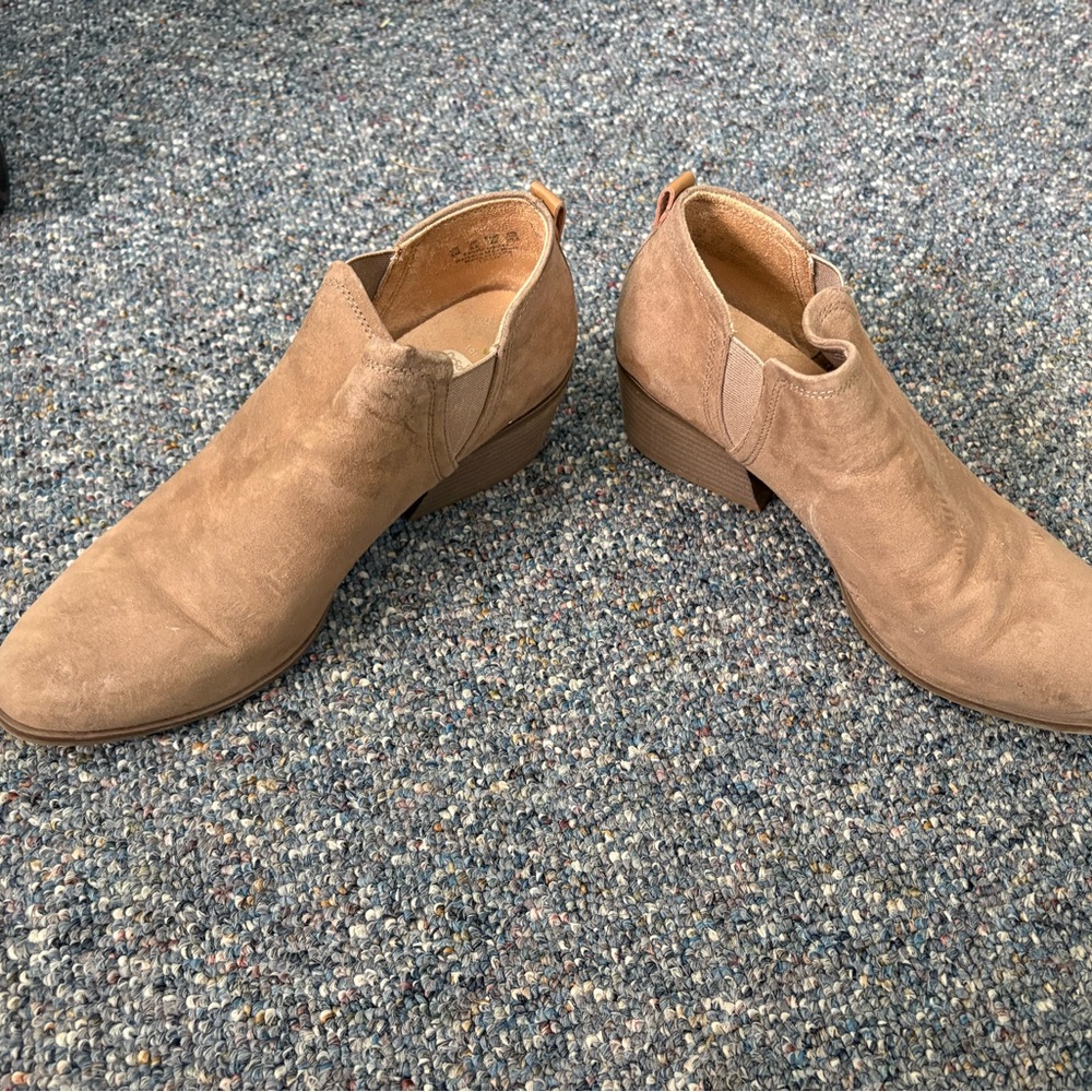 Woman’s Tan Suede Ankle Boots